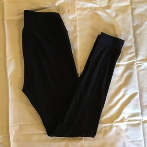 LuLaRoe OS Leggings Solid BLACK.